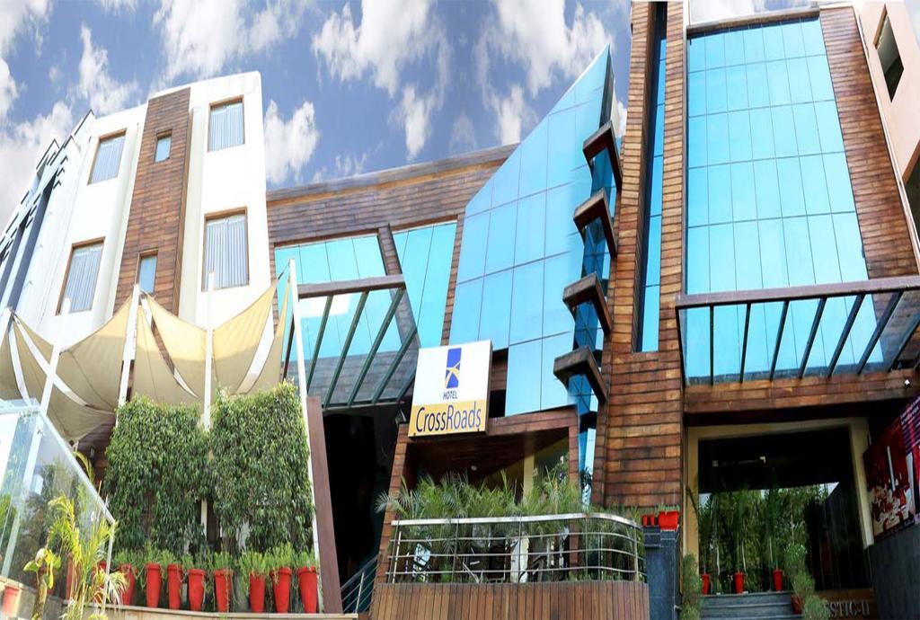 Crossroads Hotel Gurgaon Eksteriør billede