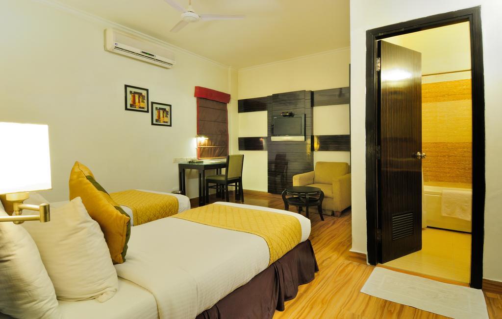 Crossroads Hotel Gurgaon Eksteriør billede