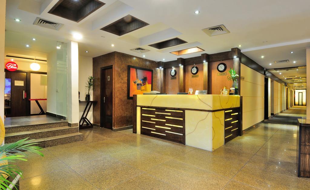 Crossroads Hotel Gurgaon Eksteriør billede